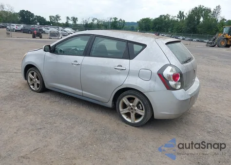 2010 Pontiac Vibe from USA, damaged, VIN 5Y2SP6E05AZ404490